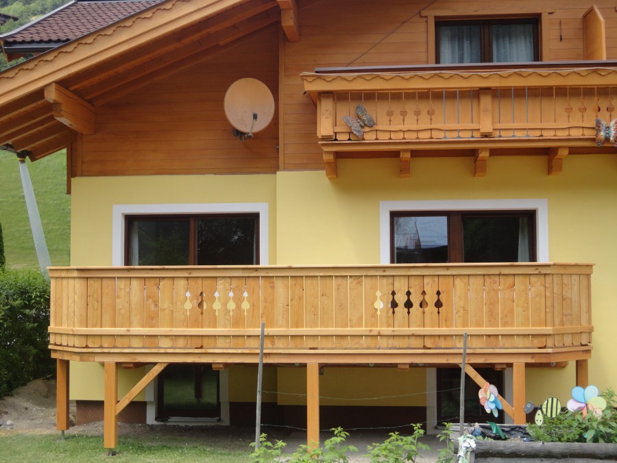 Holzbau Zimmerei Balkon  Pinzgau 2